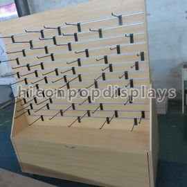 Китай Крася деревянные стеллажи для выставки товаров, стена установили полки дисплея поставщик